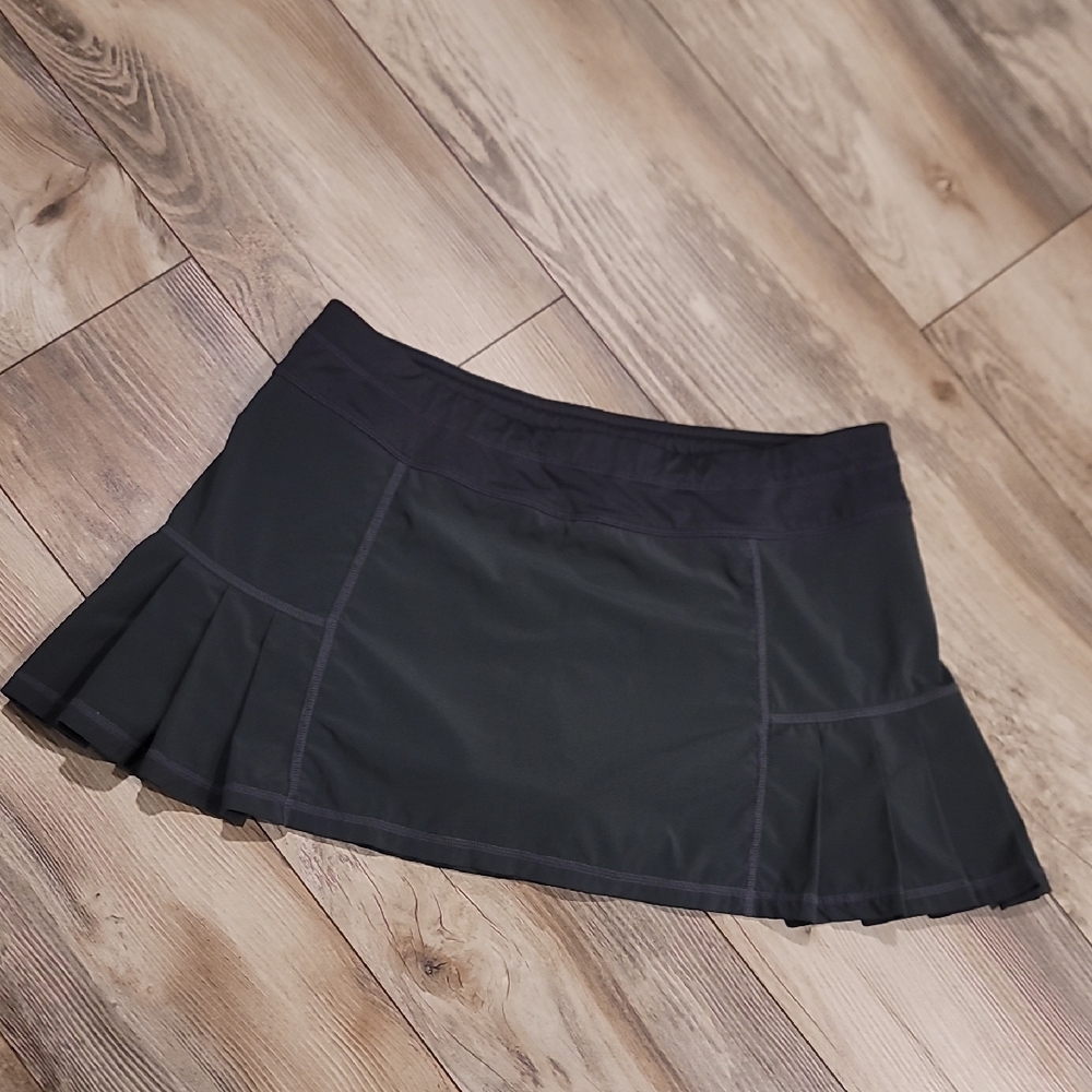 Lovely Athleta Tennis Skirt